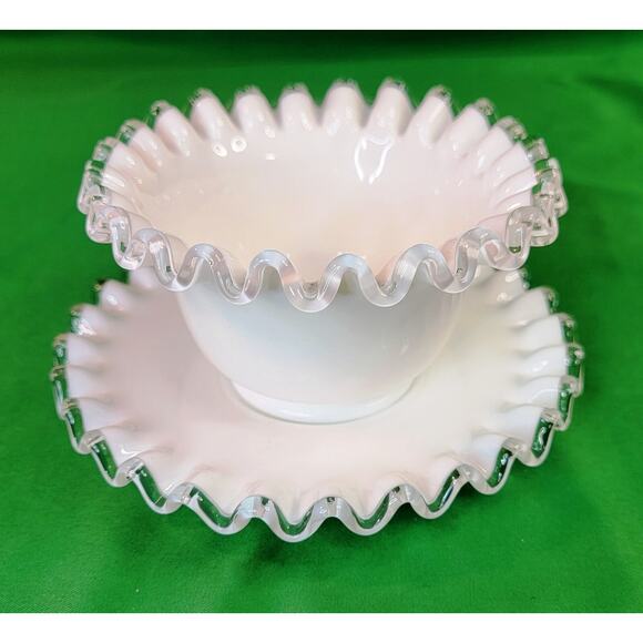 VINTAGE Fenton Glass White Silver Crest Petticoat Glass Mayo Set Bowl and Plate - Picture 1 of 8